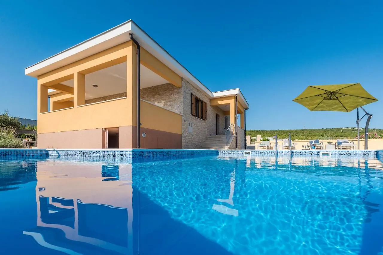 Vila Velebit Maslenica Villa